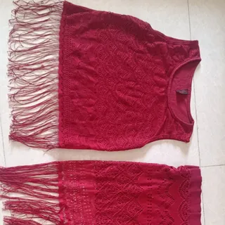 نیم تنه و دامن