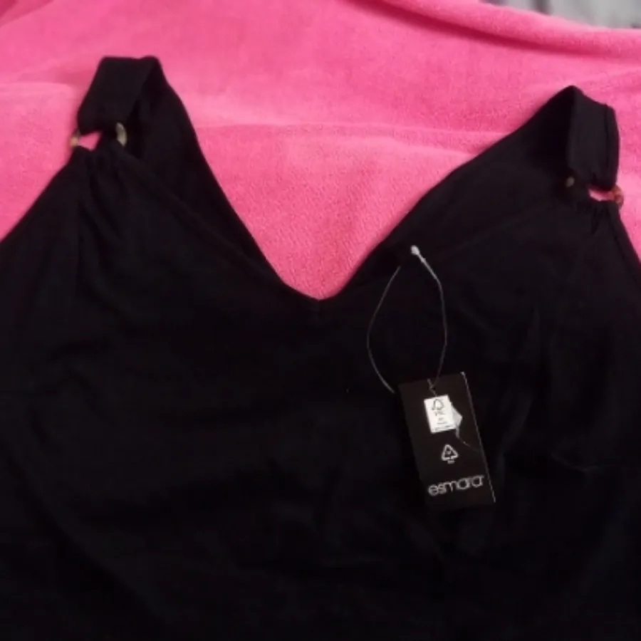 تاپ مشکی اسمارا