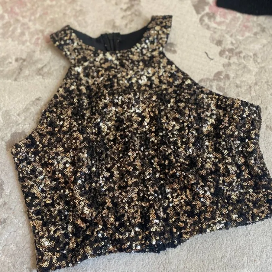 نیم تنه پولکی مجلسی