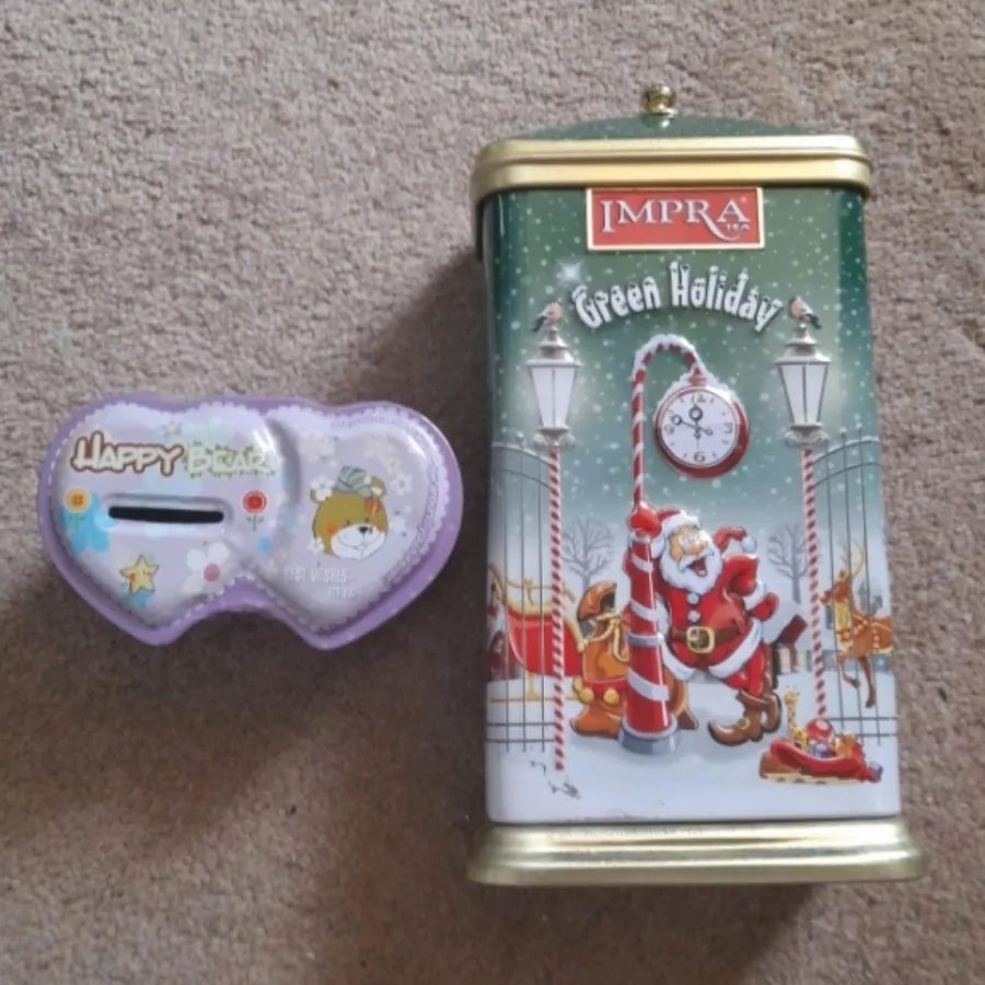 ظرف نگهدارنده فلزی