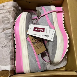 کفش خارجی مارک Leevs