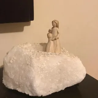 سنگ نمک مجسمه مادر