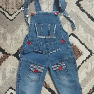 پیش بندی بچگانه