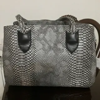 کیف پوست ماری