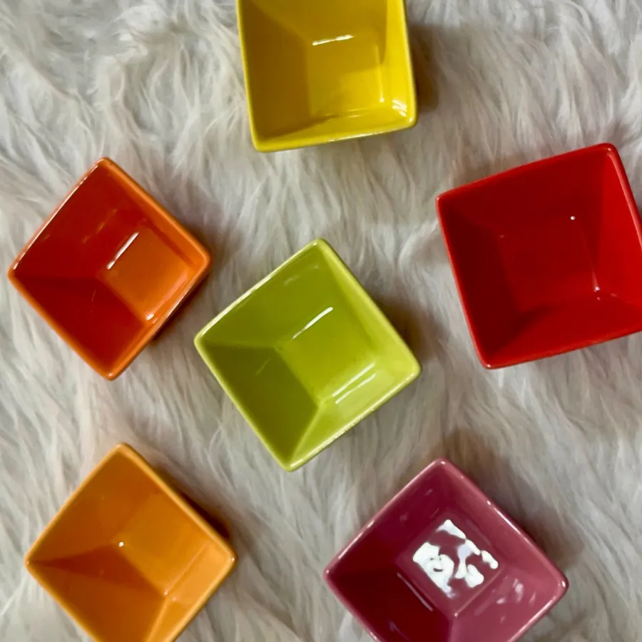 پیاله های رنگی کاربردی