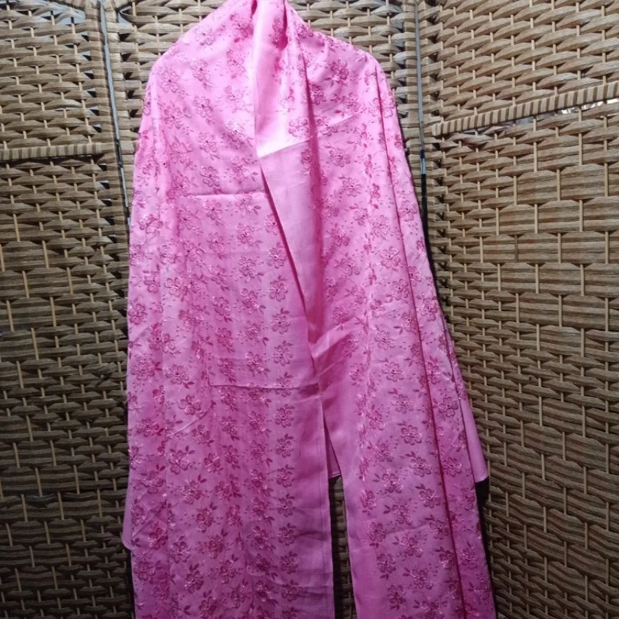 پارچه صورتی