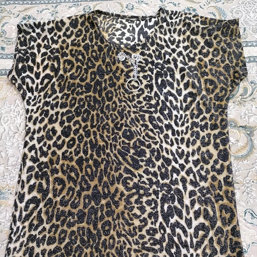 تی شرت پلنگی