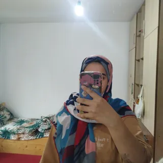 روسری گوشه بلند فروشی