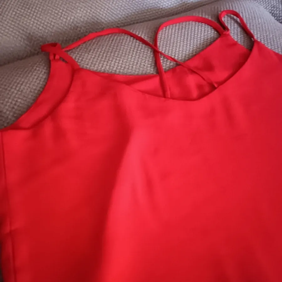 تاپ قرمز حریر با آستر