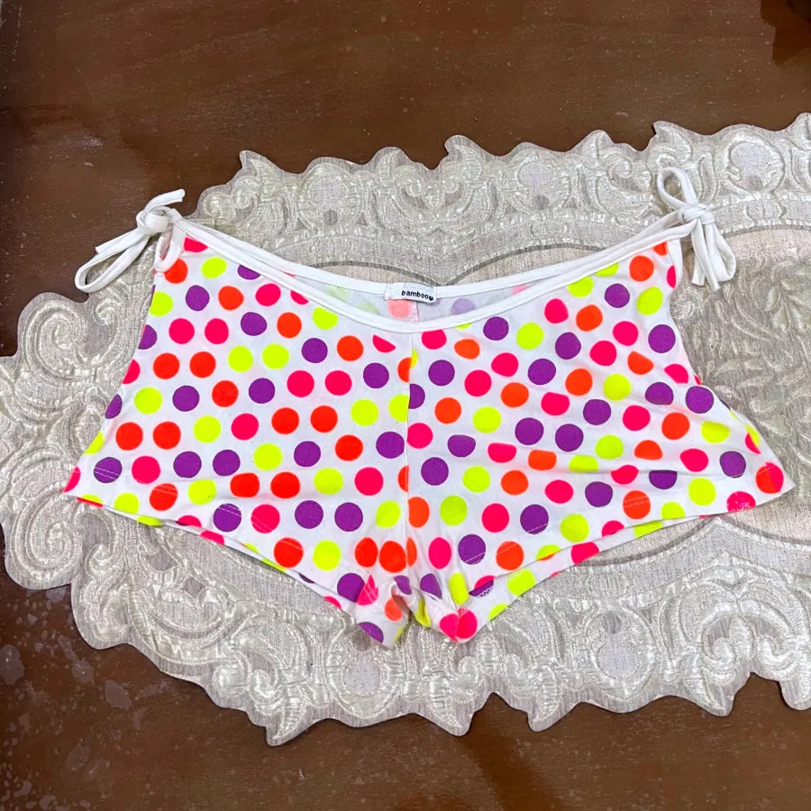 شلوارک خال خالی