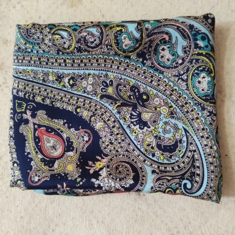 روسری ابریشمی