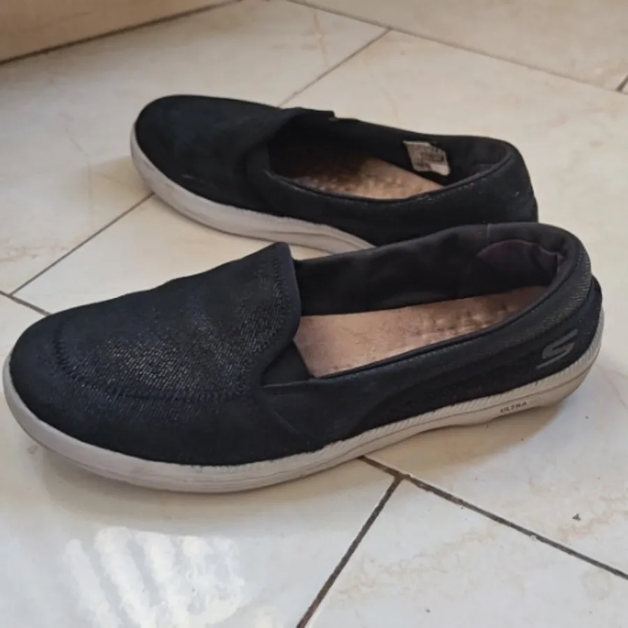 کفش اسکیچرز اصل