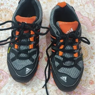 کفش ادیداس ویتنام