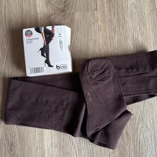 جوراب شلواری