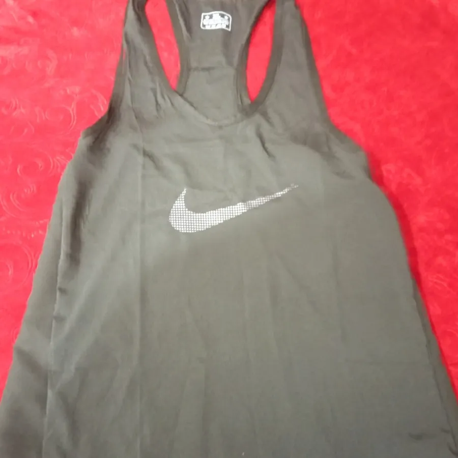 تاپ ورزشی مردانه