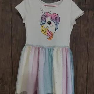 پیراهن دخترانه