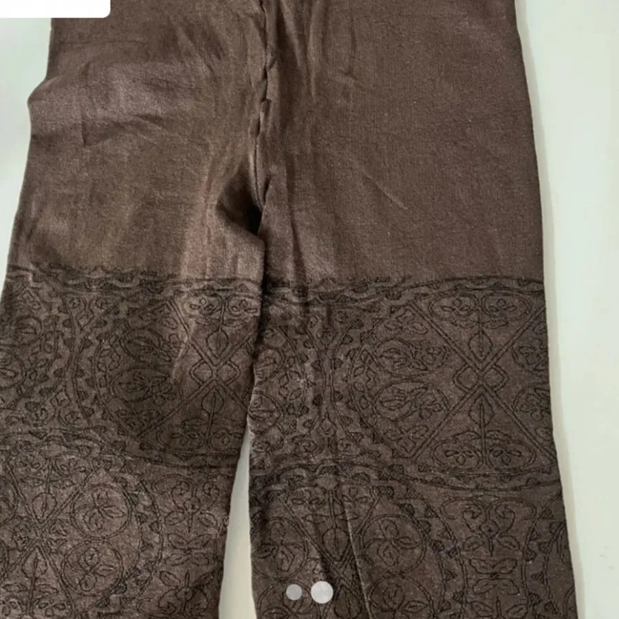 جوراب شلواری قهوه ای