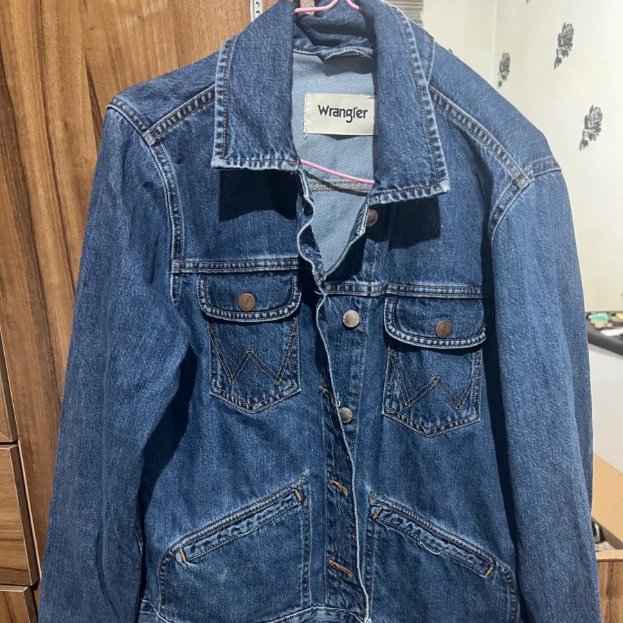 کت جین wrangler