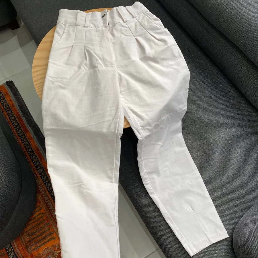 شلوار سفید کتان