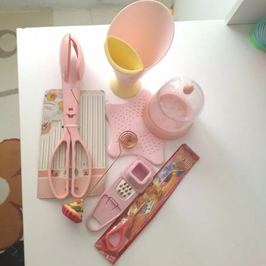 اکسسوری اشپزخانه صورتی