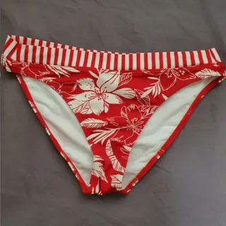 پایین تنه بیکینی