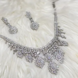 نیم ست گردنبند و گوشواره