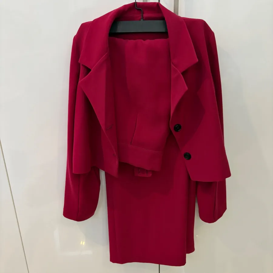 کراپ کت و شلوار