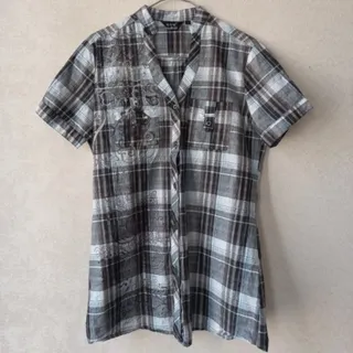 پیراهن چهارخانه