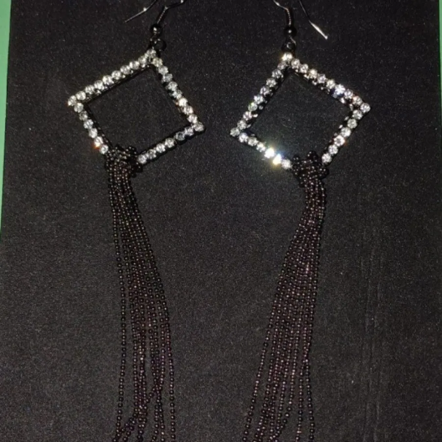 گوشواره رنگ ثابت زنانه