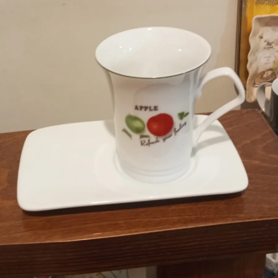 ست فنجان و زیر فنجانی