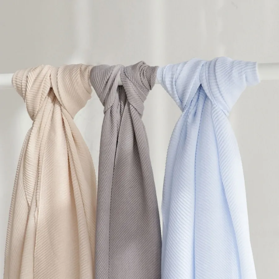 شال پلیسه آبی نو هست