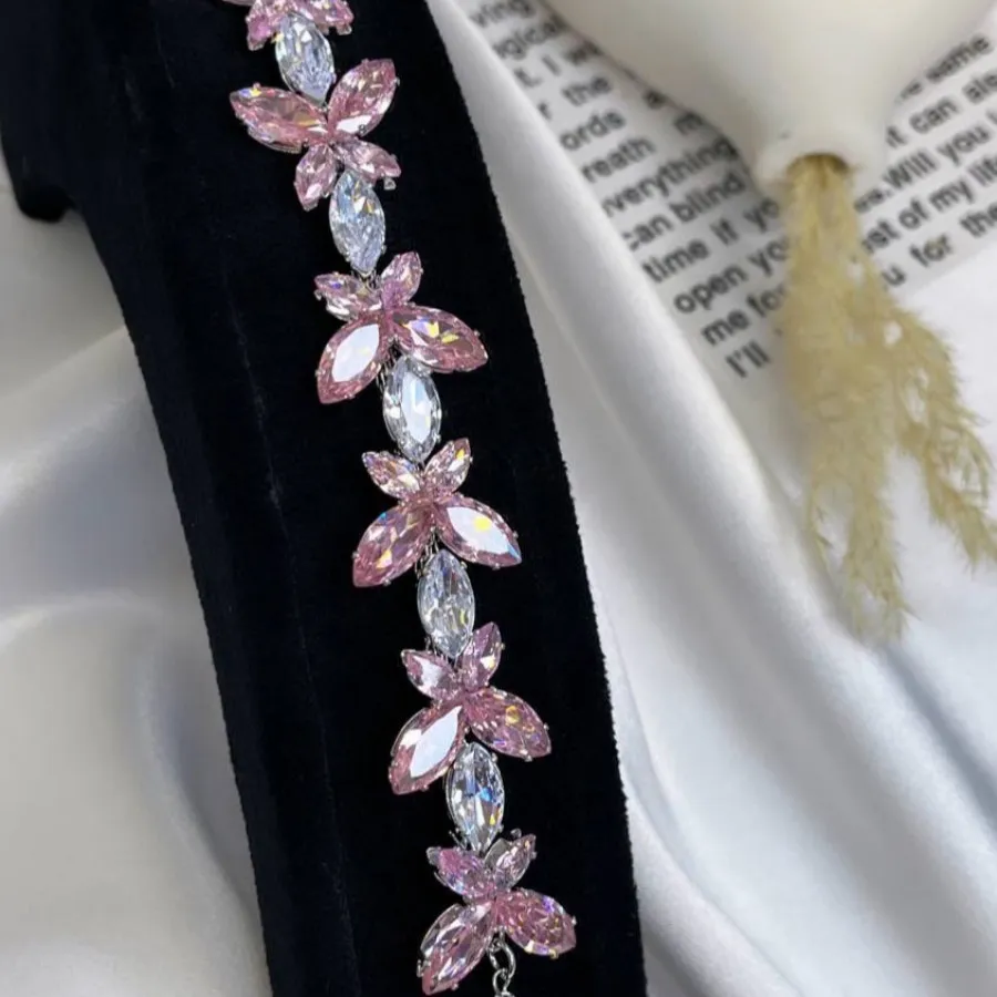 دستبند تنیسی پروانه جواهر