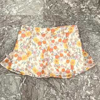 شلوارک دامن