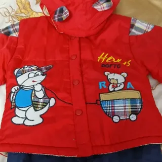 کاپشن و شلوار بچه‌گانه