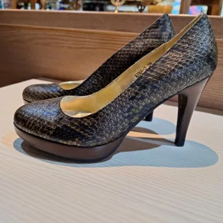 کفش پاشنه دار پوست ماری