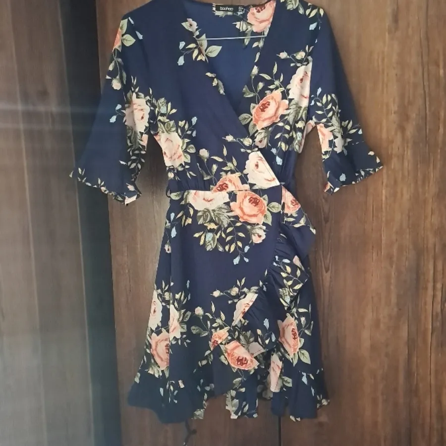 پیراهن گلدار