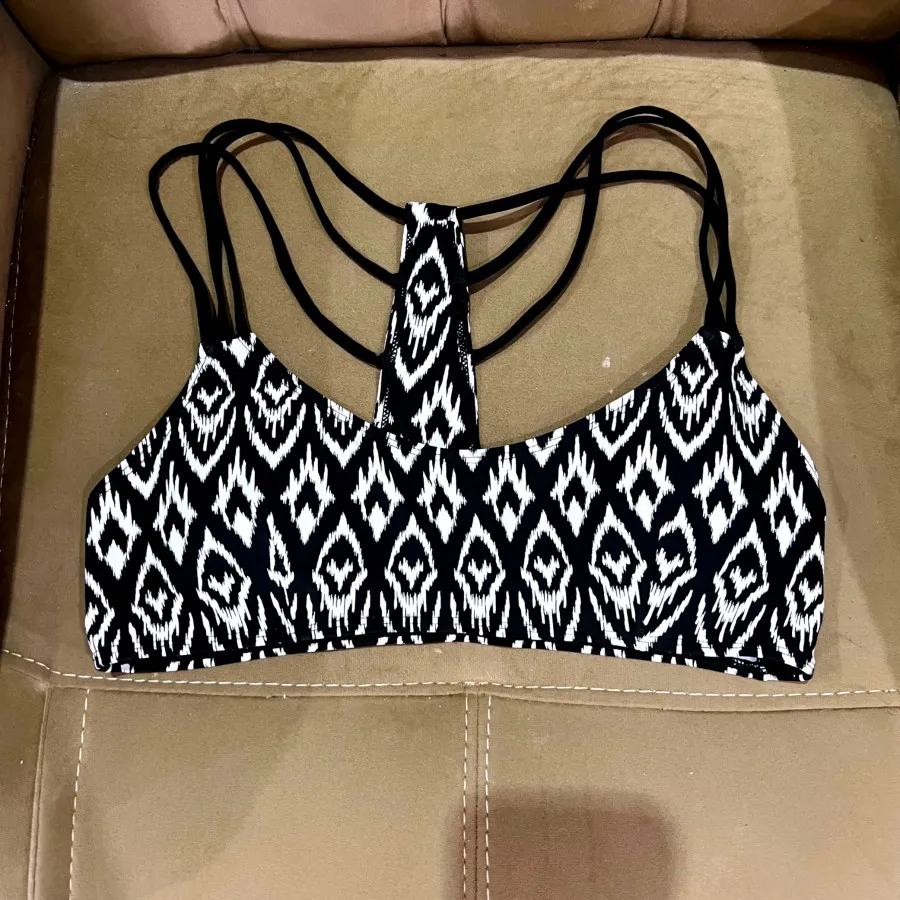 نیم تنه ورزشی