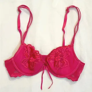 لباس زیر سوتین