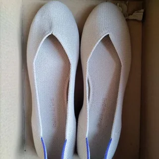 کفش تخت آمریکایی