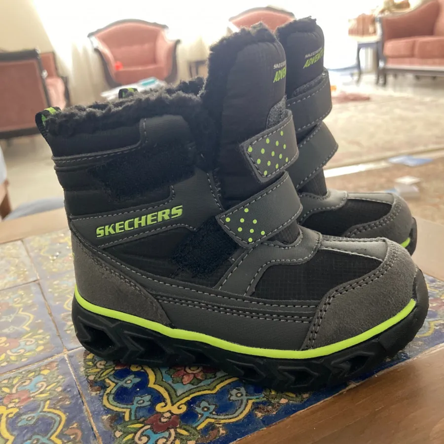 کفش نیم بوت اسکچرز