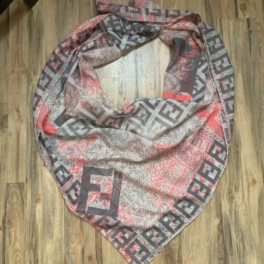 روسری حریر fendi فندی