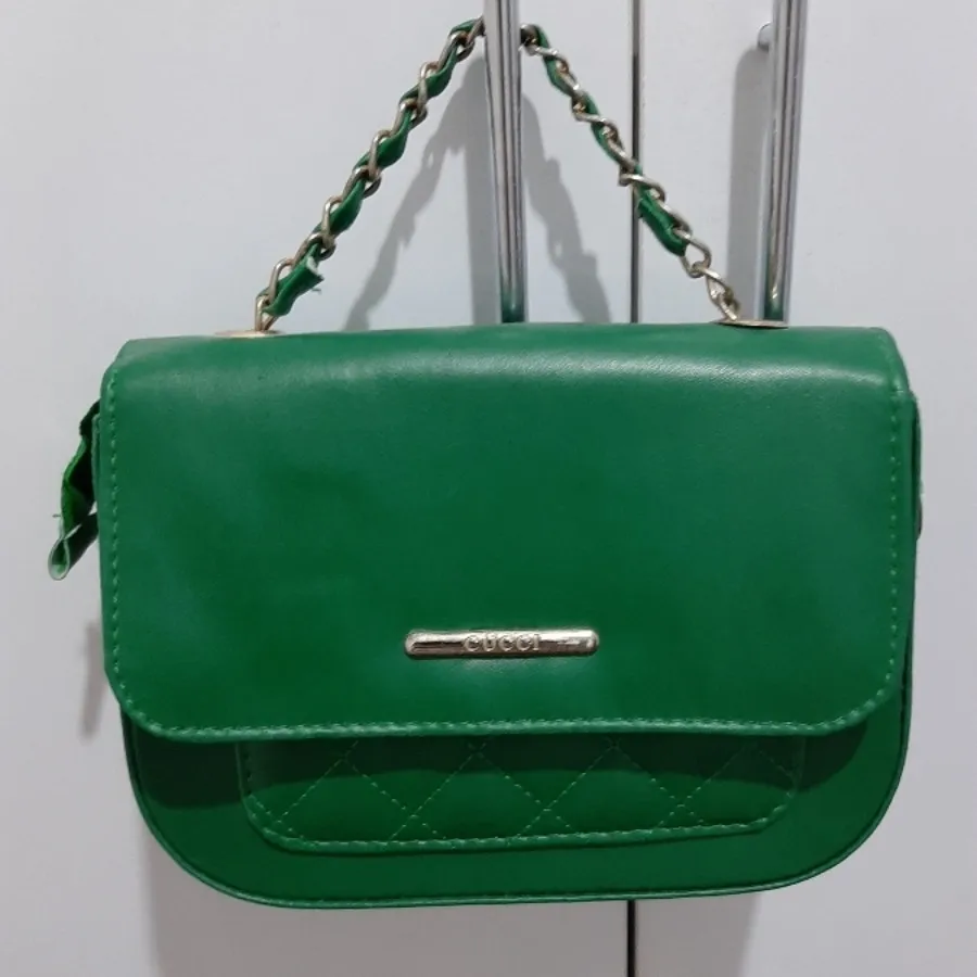 کیف دوشی سبز