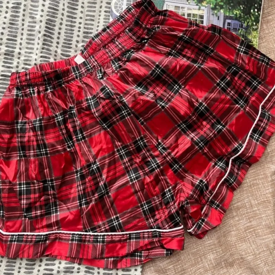 شورتک ساتن چهارخانه