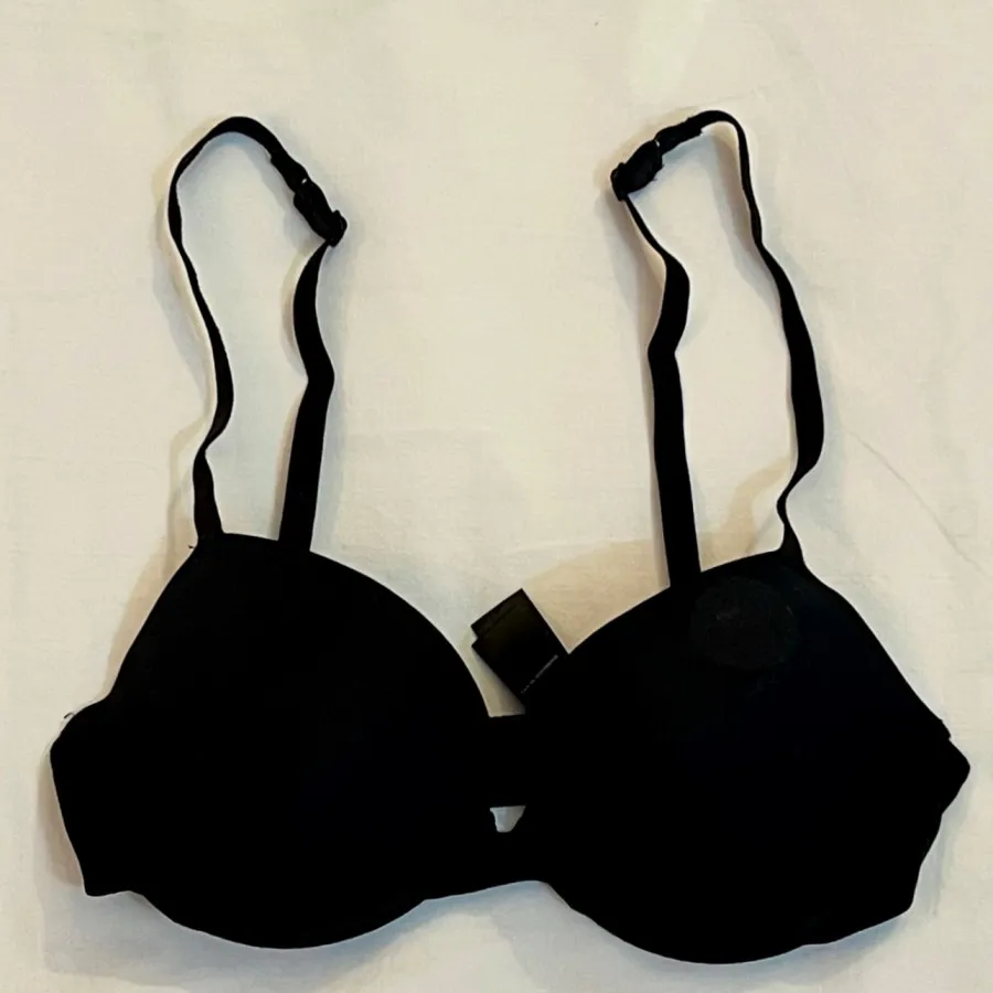 لباس زیر سوتین