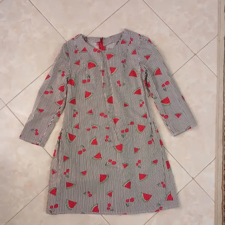 پیراهن دخترانه