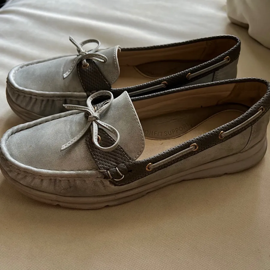 لوفر ناین وست