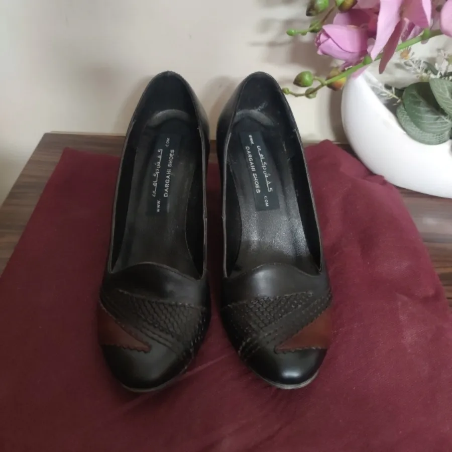 کفش چرم درگاهی