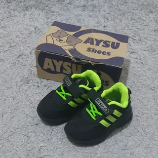 کفش کتونی بچگانه