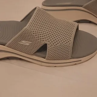 صندل اسکیچرز اورجینال