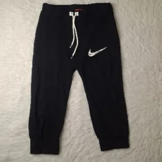 شلوارک نایک